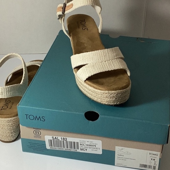 Womens Audrey Natural Metallic Wedge Sandal - Picture 7 of 10